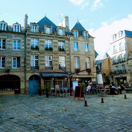 Gate House Lodge Dinan Kültér fotó