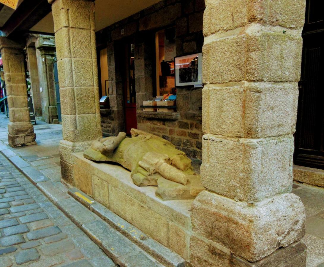 Gate House Lodge Dinan Kültér fotó