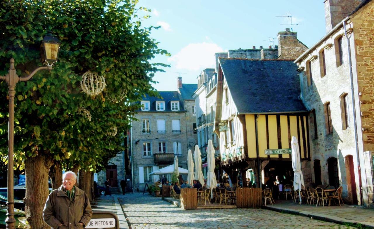 Gate House Lodge Dinan Kültér fotó