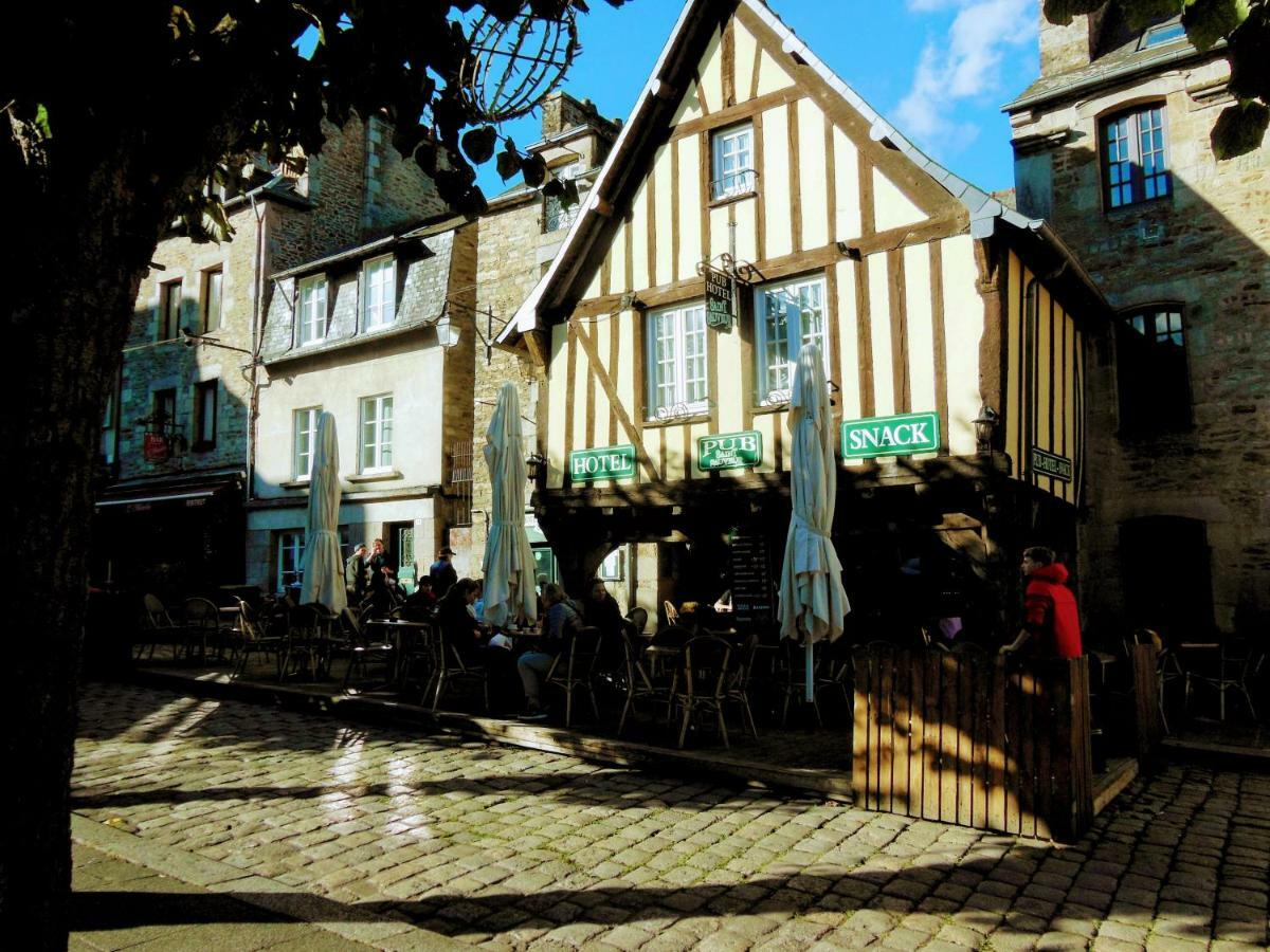 Gate House Lodge Dinan Kültér fotó